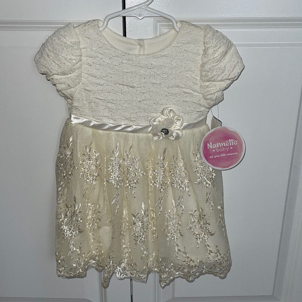 NWT baby girl dress size: 18 months